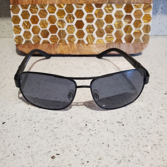 PiRanha Black Polarized Sunglasses Unisex Everyday Men Women Beach Swim Pool - Picture 3 of 10